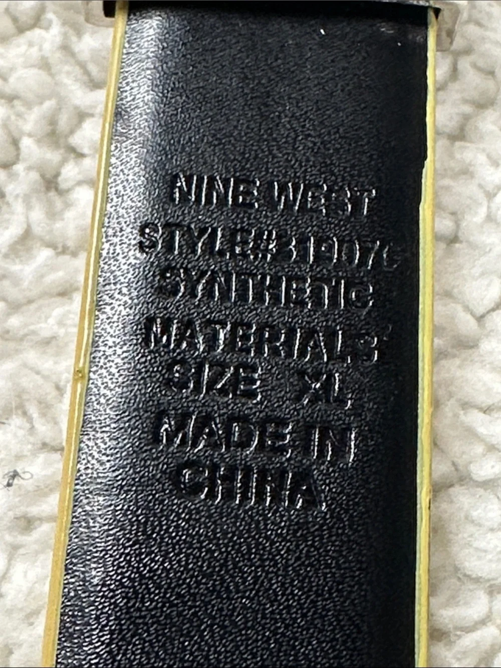 Nine West reversible gold and black belt, synthetic leather, Very Good  Size XL